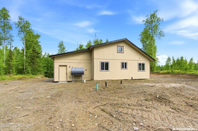 13862 W Halston Avenue, Big Lake, AK 99623