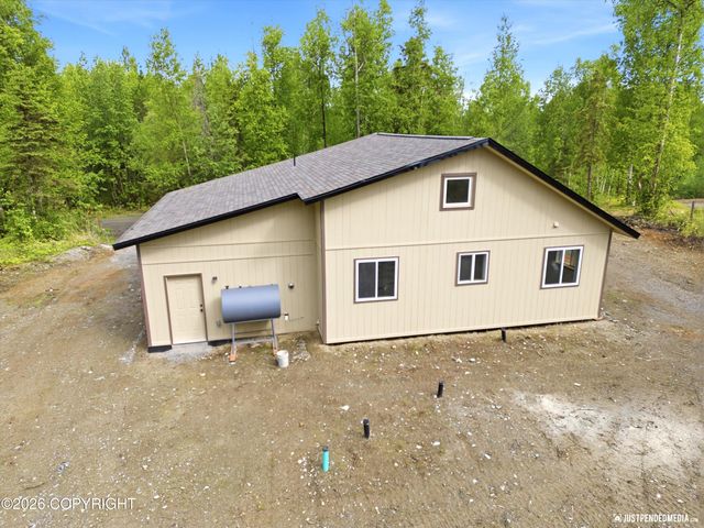 13862 W Halston Avenue, Big Lake, AK 99623