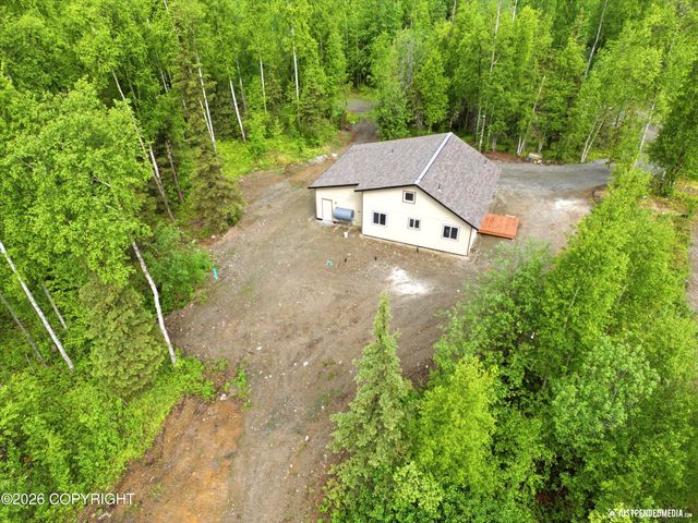 13862 W Halston Avenue, Big Lake, AK 99623