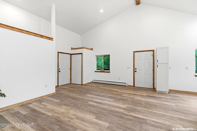 13862 W Halston Avenue, Big Lake, AK 99623