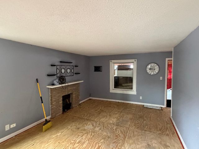 614 Jackson Street, Anoka, MN 55303