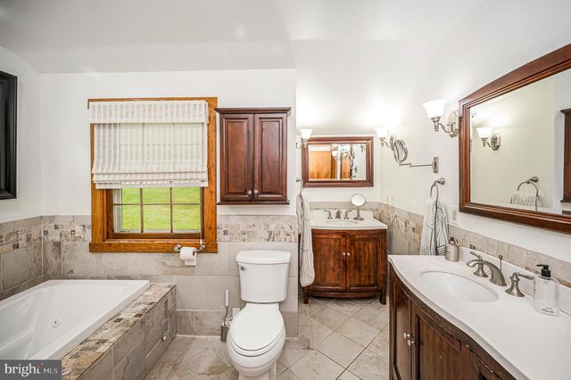 6146 DUNCAN TRL, Reva, VA 22735