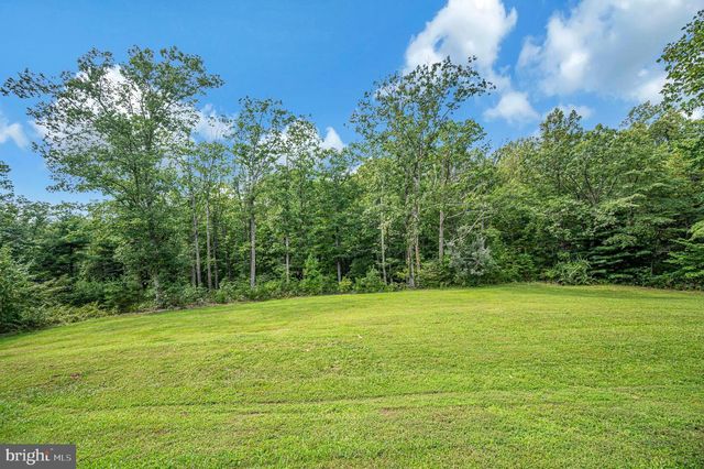6146 DUNCAN TRL, Reva, VA 22735