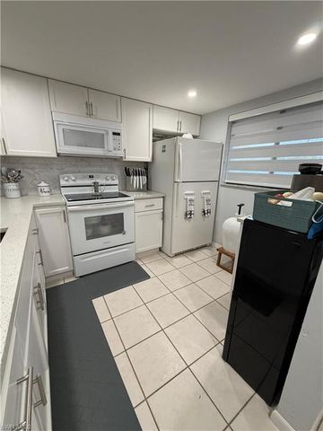618 Gerald AVE 415, Lehigh Acres, FL 33936