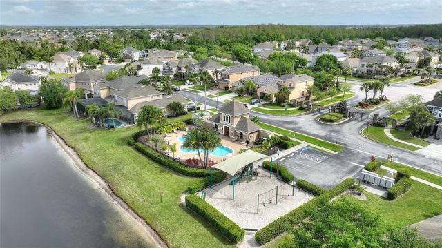 15031 HUNTCLIFF PARK WAY, Orlando, FL 32824