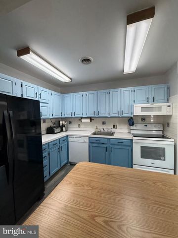 501 CARA CT, Martinsburg, WV 25401