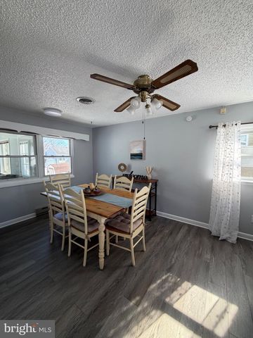 501 CARA CT, Martinsburg, WV 25401