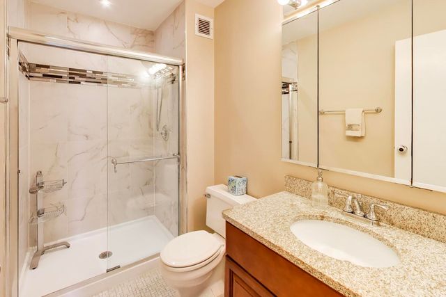 701 Forum Square 402, Glenview, IL 60025
