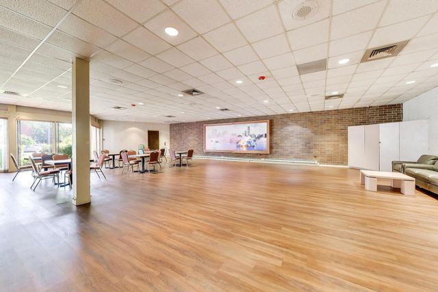 701 Forum Square 402, Glenview, IL 60025