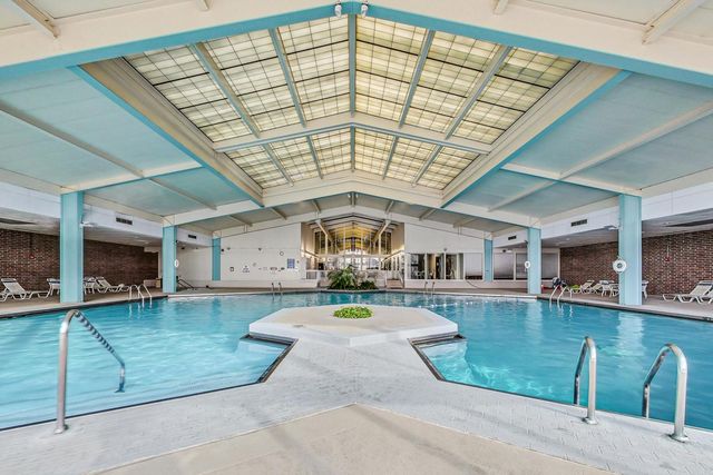 701 Forum Square 402, Glenview, IL 60025