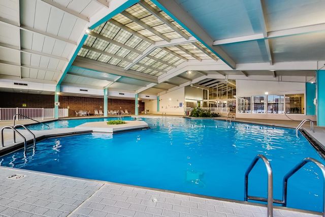 701 Forum Square 402, Glenview, IL 60025