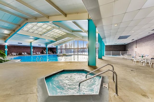 701 Forum Square 402, Glenview, IL 60025