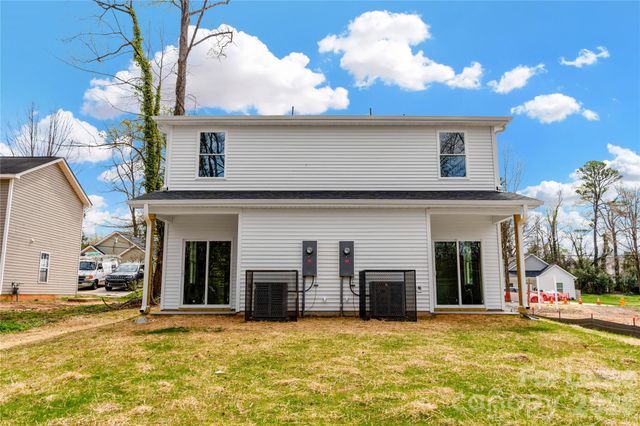 452 Dawn Circle, Charlotte, NC 28213