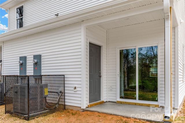 452 Dawn Circle, Charlotte, NC 28213