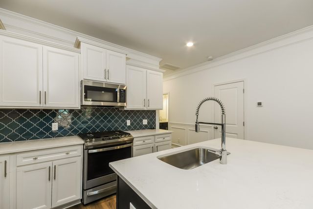 134 Alpine Road, Summerville, SC 29485