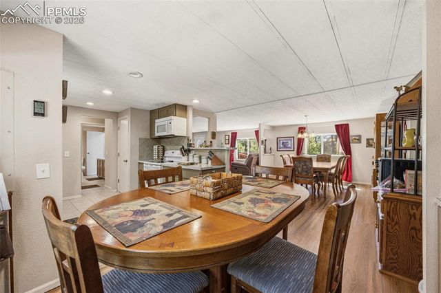 1299 Pikes Peak Drive, Florissant, CO 80816