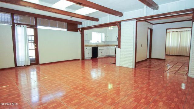 356 CORAL HILLS Road, El Paso, TX 79912