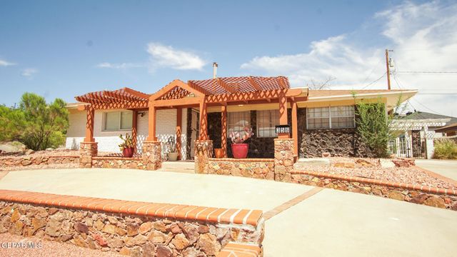356 CORAL HILLS Road, El Paso, TX 79912
