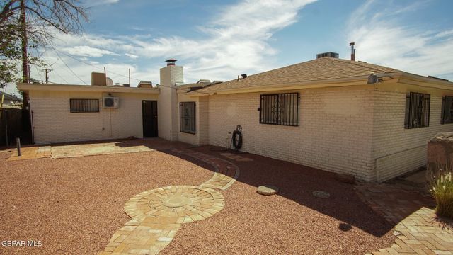 356 CORAL HILLS Road, El Paso, TX 79912