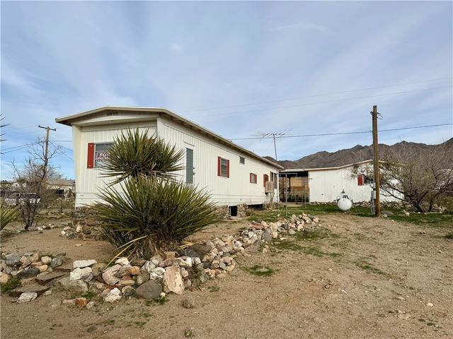 6864 W Stirrup Circle, Dolan Springs, AZ 86441