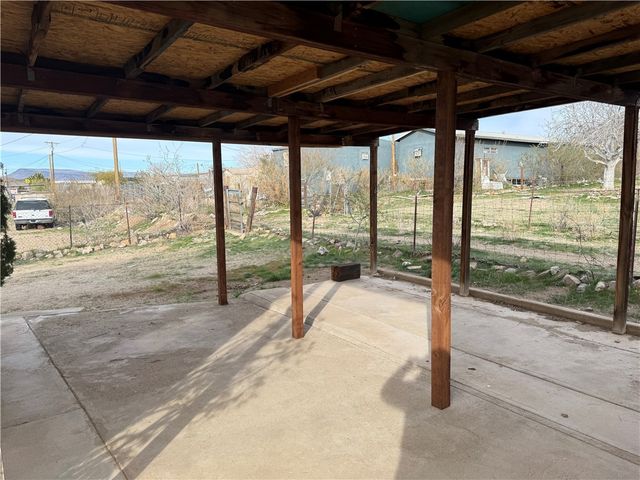 6864 W Stirrup Circle, Dolan Springs, AZ 86441