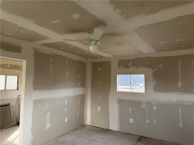 6864 W Stirrup Circle, Dolan Springs, AZ 86441