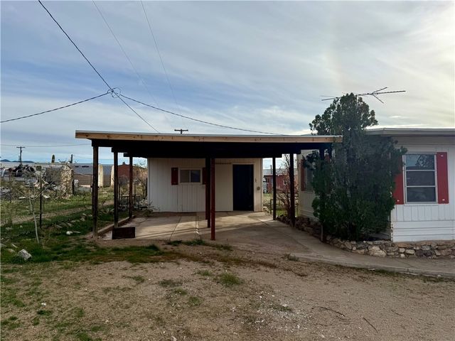 6864 W Stirrup Circle, Dolan Springs, AZ 86441