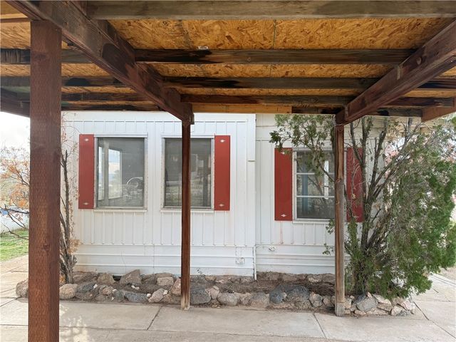 6864 W Stirrup Circle, Dolan Springs, AZ 86441