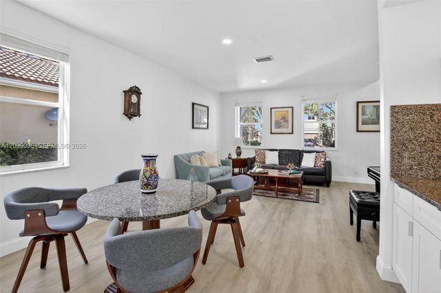 1311 Croton Ct, Weston, FL 33327