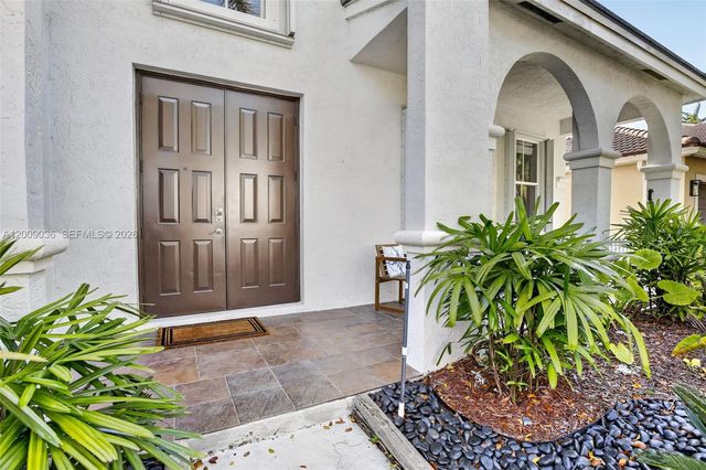 1311 Croton Ct, Weston, FL 33327
