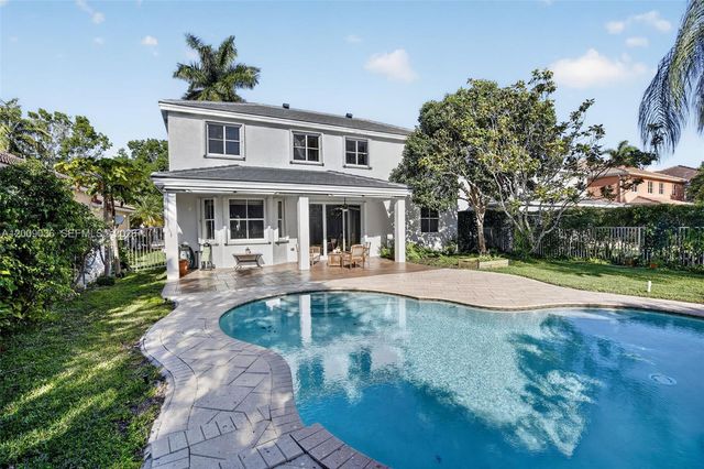 1311 Croton Ct, Weston, FL 33327