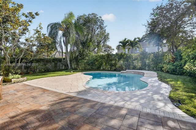 1311 Croton Ct, Weston, FL 33327