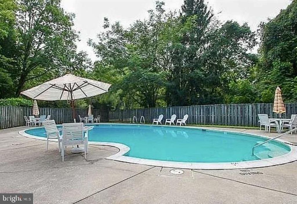34 PINE BARK CT #34, Cockeysville, MD 21030