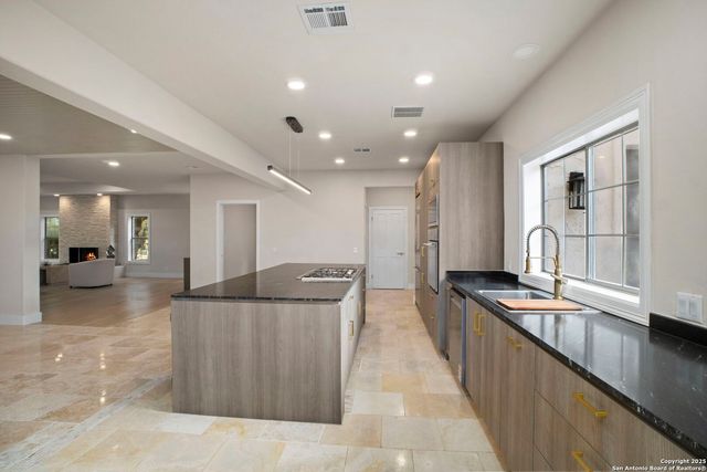 5 Kings Heath, San Antonio, TX 78257