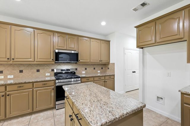 10421 Sexton Drive, Mckinney, TX 75072