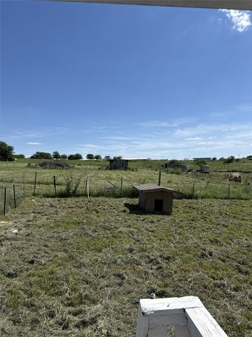 235 Hilltop Trail, New Fairview, TX 76078