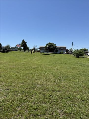 235 Hilltop Trail, New Fairview, TX 76078
