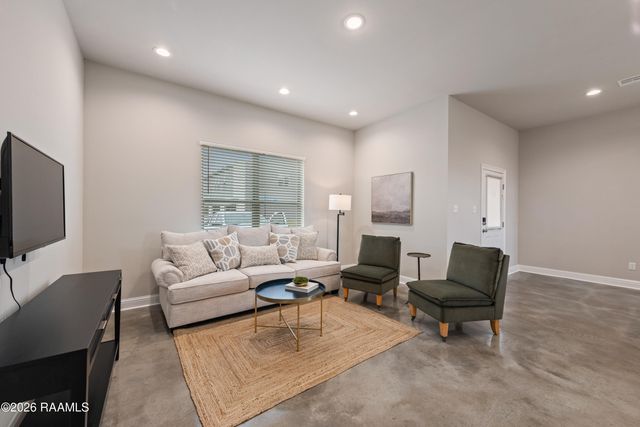 203 Firethorn Drive, Youngsville, LA 70592