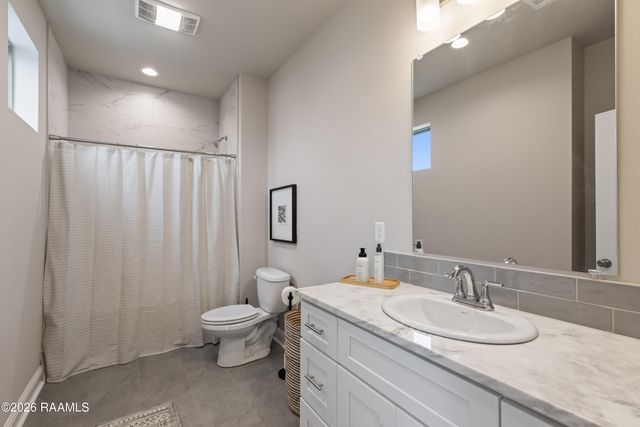 203 Firethorn Drive, Youngsville, LA 70592