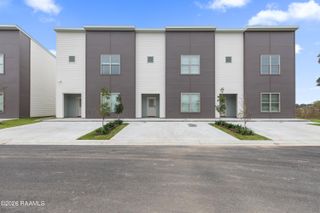 203 Firethorn Drive, Youngsville, LA 70592