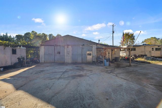 1261 Brockman Mcclimon Road, Greer, SC 29651