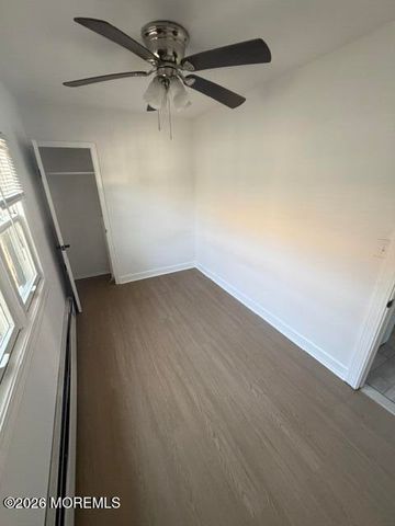 30 Seaside Place, Keansburg, NJ 07734