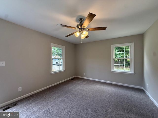 319 CHOPPING RD, Mineral, VA 23117