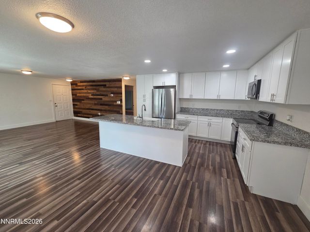 1055 Tudor Court, Reno, NV 89503
