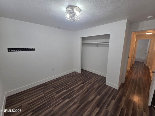 1055 Tudor Court, Reno, NV 89503