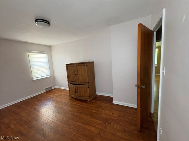 54 E 213th Street, Euclid, OH 44123