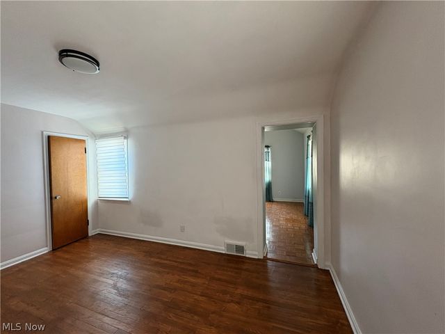 54 E 213th Street, Euclid, OH 44123