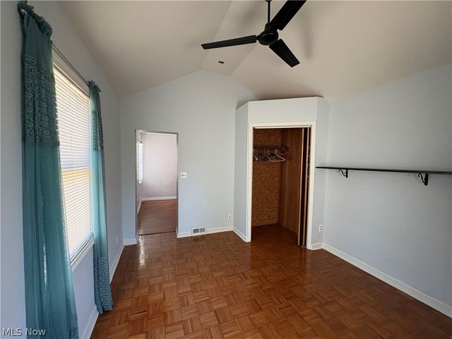54 E 213th Street, Euclid, OH 44123