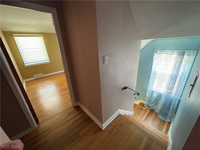 54 E 213th Street, Euclid, OH 44123