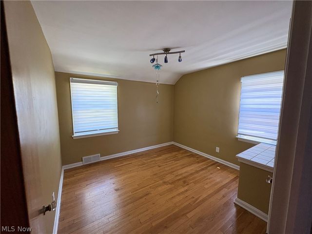 54 E 213th Street, Euclid, OH 44123